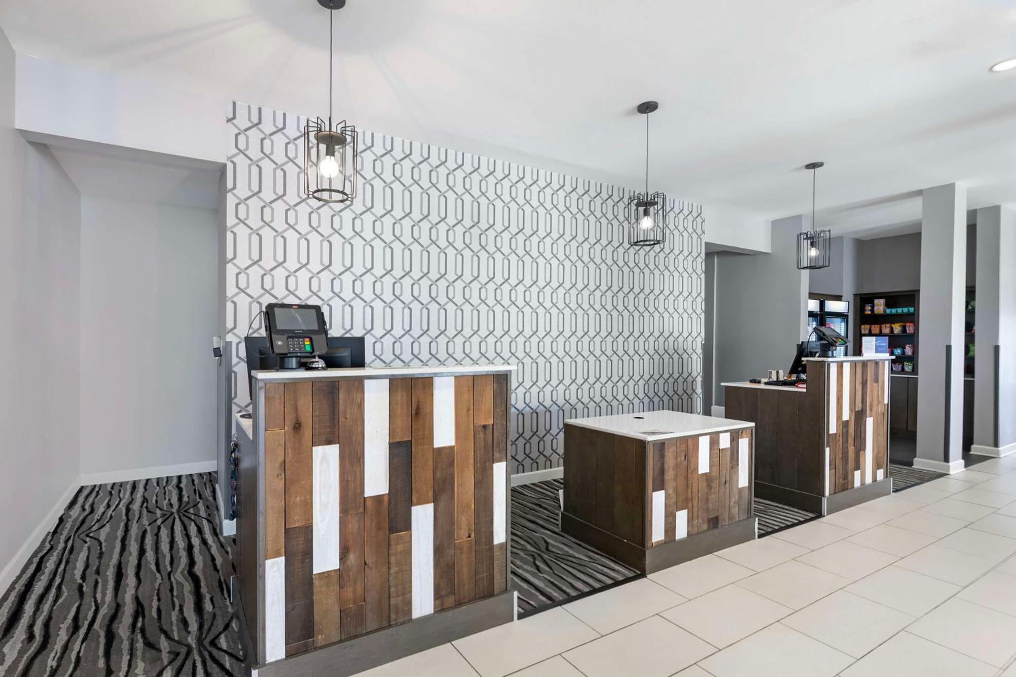 Best Western Plus Executive Residency Marion Exterior foto